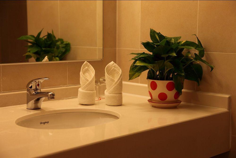 Yes Inn Shenyang Bagian luar foto